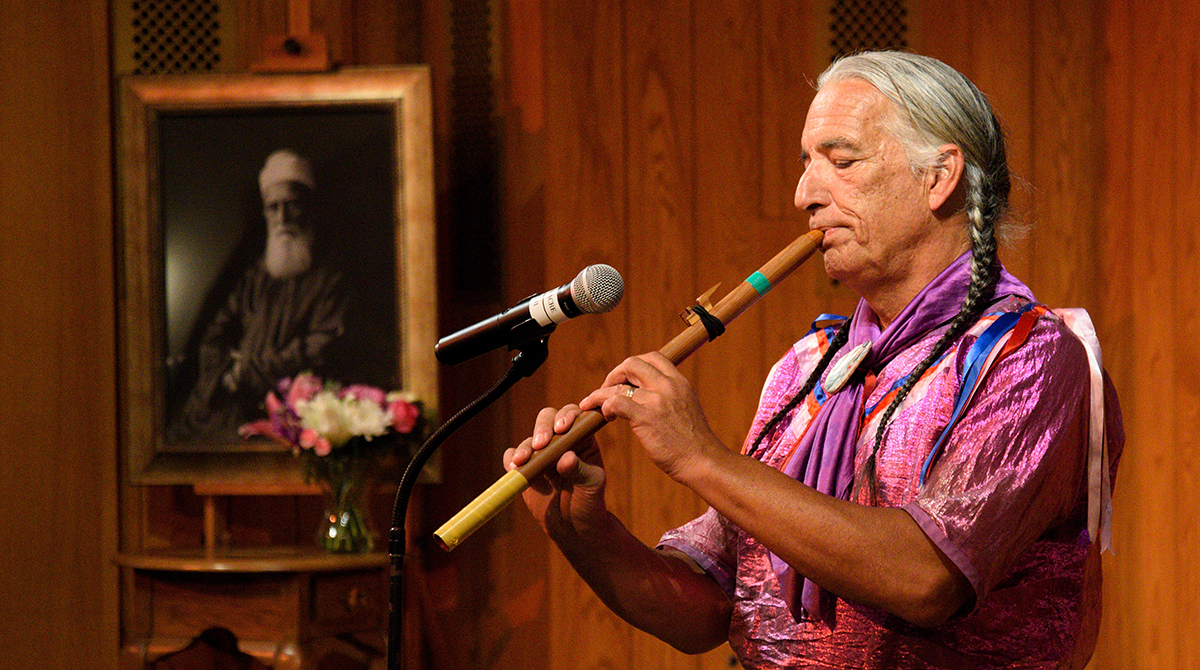 Kevin Locke, visionary Lakota Hoop Dancer, preeminent player of the indigenous Northern Plains flute, a traditional storyteller, cultural ambassador, recording artist and educator. Kevin Locke, visionary Lakota Hoop Dancer, preeminent player of the indigenous Northern Plains flute, a traditional storyteller, cultural ambassador, recording artist and educator.